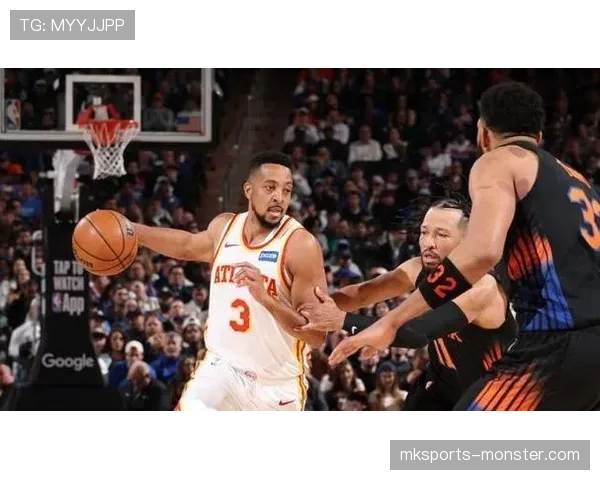 CJ·麦科勒姆突破拉开进攻空间 提升球队关键时刻得分效率